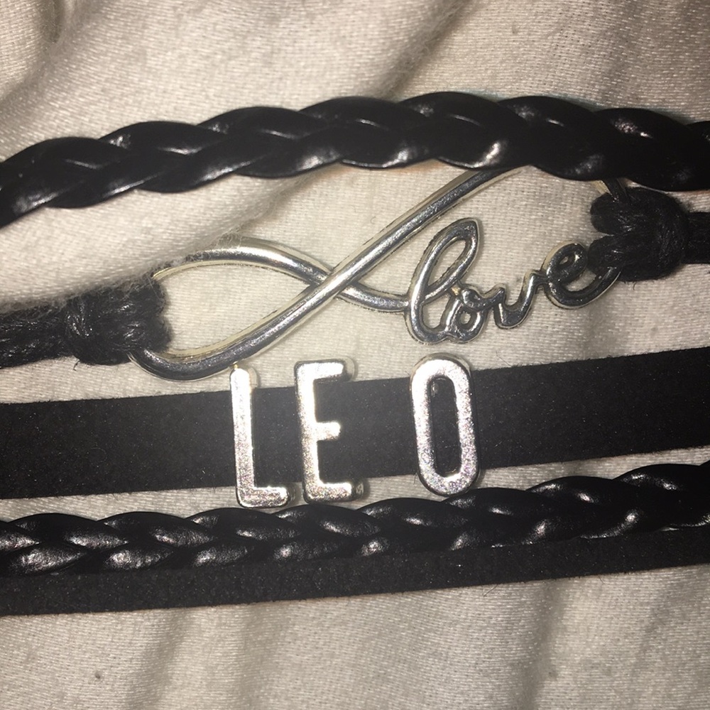 Bracelet (BRAND NEW)